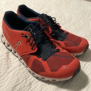 Pink/Salmon On Clouds Size 8 Women’s